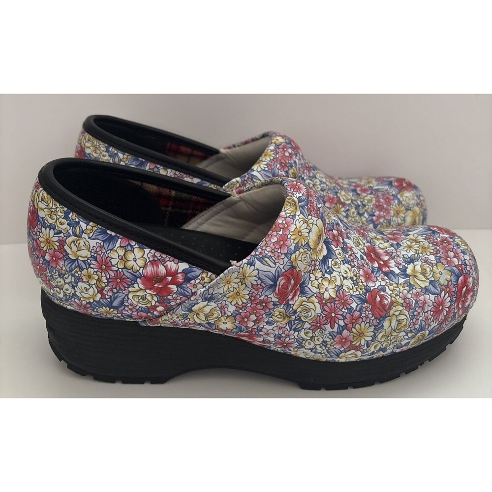 Skechers Women's Clogs SR Candaba White/Multicolor Floral Rubber Nurse Shoes 9